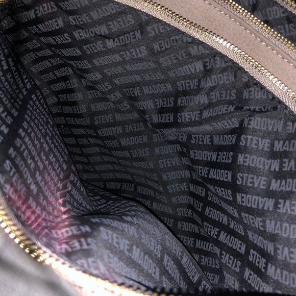 Steve Madden Purse - Picture 4 of 5
